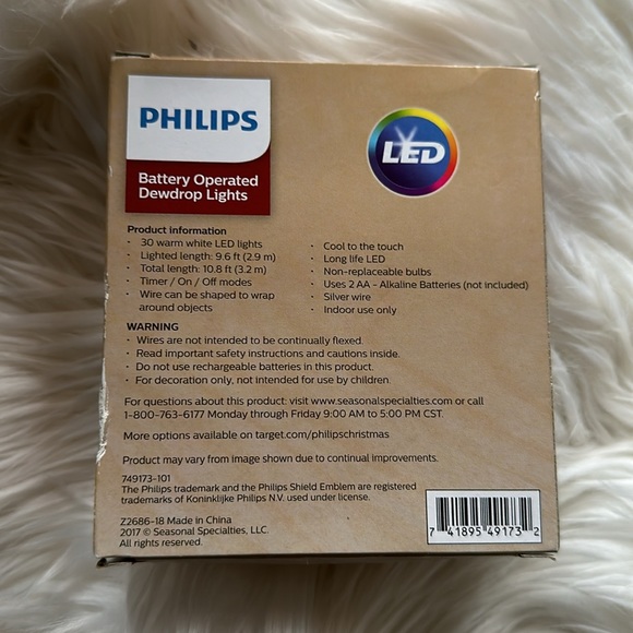 Philips 30 Warm White Silver Wire Battery Operated Dewdrop Lights - Picture 2 of 2